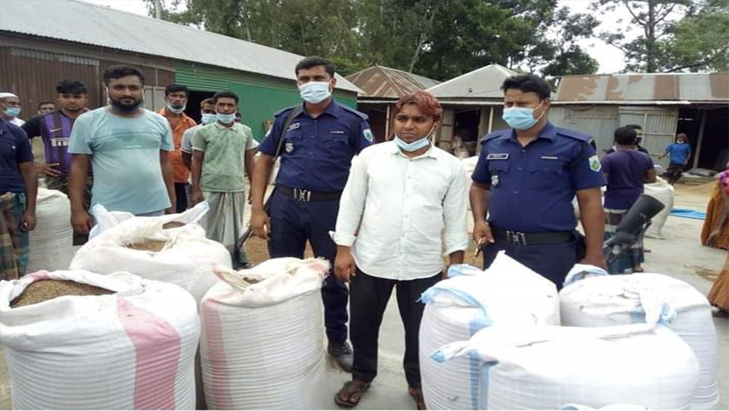 সিরাজগঞ্জে নকল বিড়ি জর্দা বিড়ির কাগজ সহ আটক ১