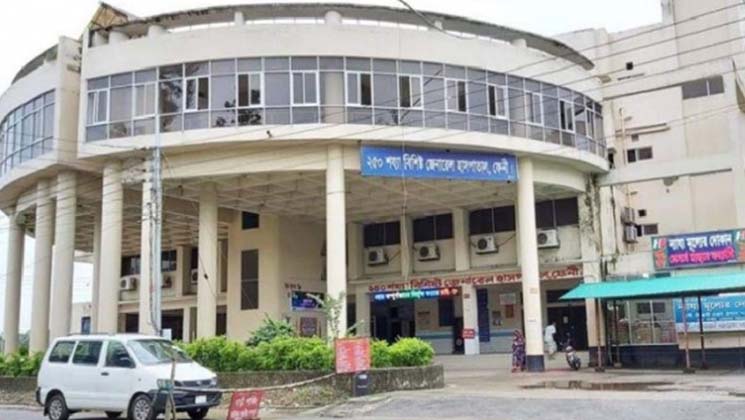 ফেনীতে একই পরিবারের তিনজনসহ ৫ জনের মৃত্যু