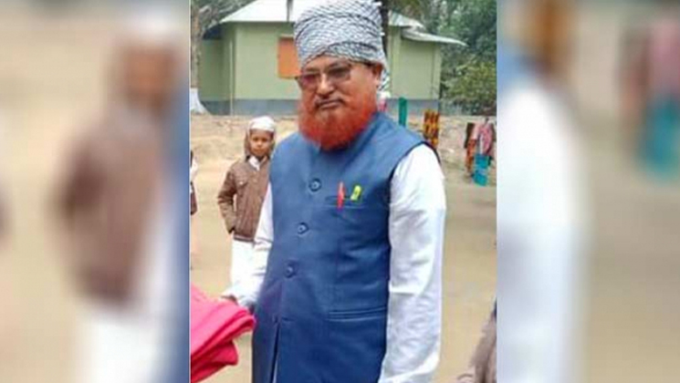এতিমদের চাল বিক্রি করতে গিয়ে ধরা খেলেন মাদরাসা সুপার