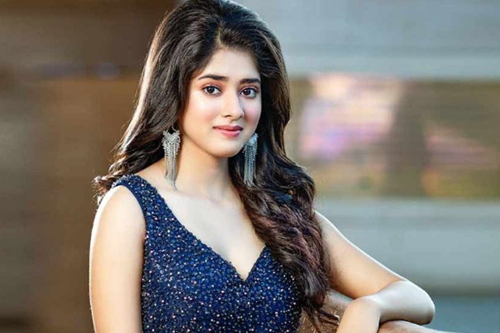 অনস্ক্রিন নাতির সঙ্গে প্রেম নিয়ে যা বললেন রাণী রাসমণি 