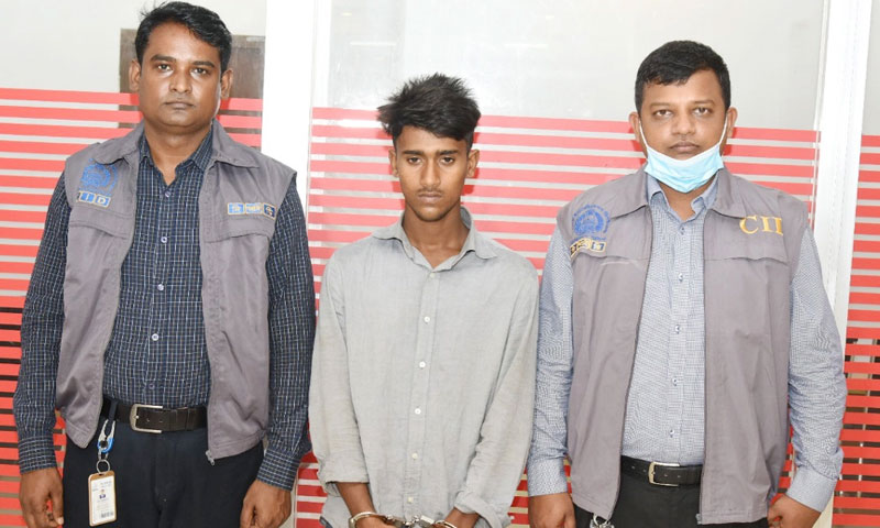 জেল থেকে বেরিয়ে বিয়ে, স্ত্রী-সন্তানকে হত্যা করে মাটিচাপা