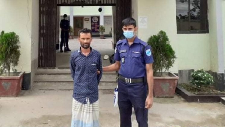 পাটক্ষেতে নিয়ে শিশুকে ধর্ষণ, এক ঘণ্টার মধ্যেই ধর্ষক গ্রেফতার