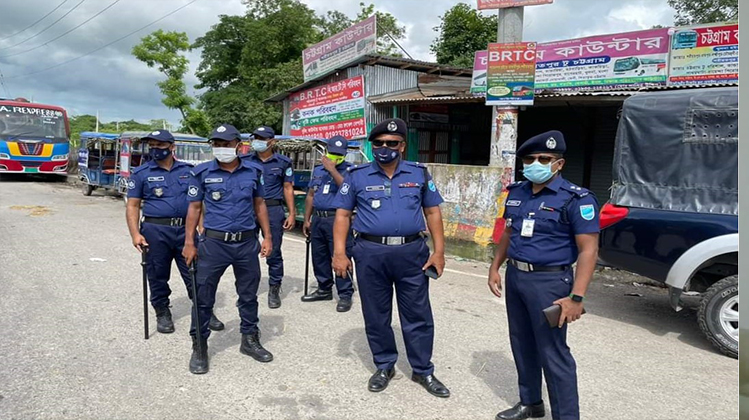 শরীয়তপুরে করোনা বিস্তার রোধ জেলা পুলিশ