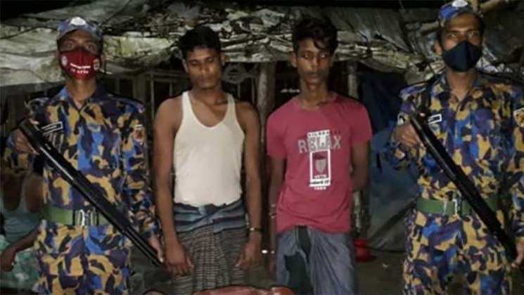ককটেল বানানোর সময় হাতেনাতে ধরা পড়লেন দুই রোহিঙ্গা
