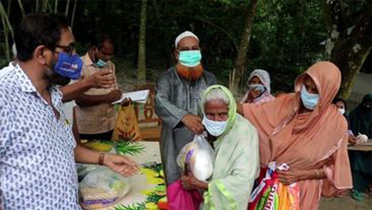 কর্মহীন মানুষের পাশে-মায়ের মমতা কল্যাণ সংস্থা