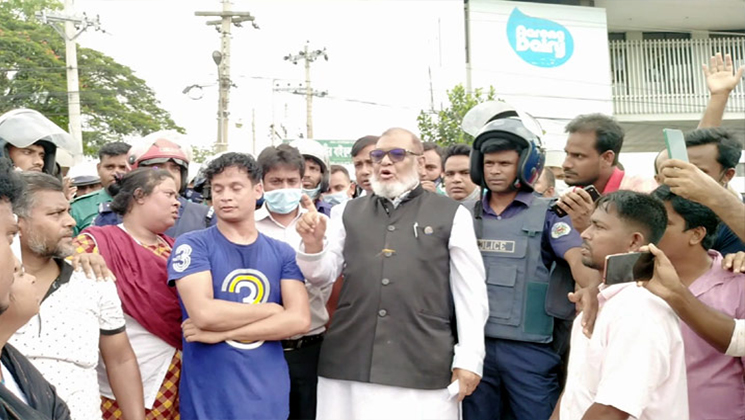 শ্রমিকদের বেতন বোনাস দেয়নি স্টাইল ক্রাফট