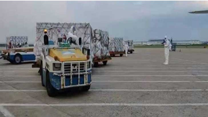 চীনের ১০ লাখ ডোজ টিকা ঢাকায় পৌঁছেছে