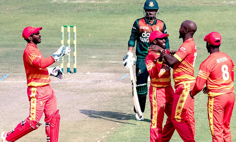 ৫ উইকেট হারিয়ে বিপদে বাংলাদেশ