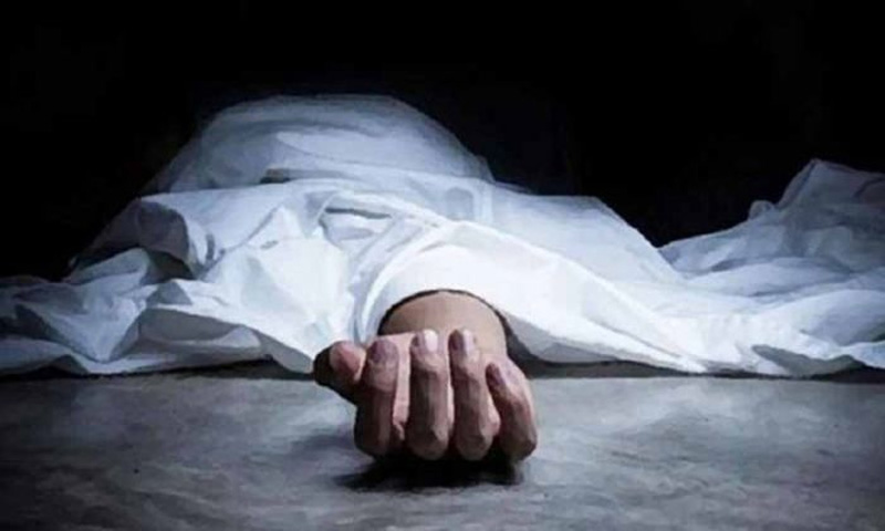 মোবাইলে গেম খেলতে বাধা, মা-দাদাকে কুপিয়ে আত্মঘাতী তরুণ