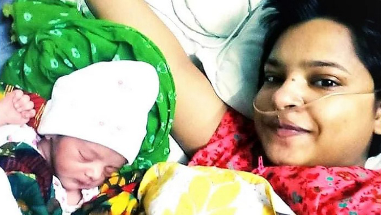 বাচ্চাগুলোর কান্না থামাতেই বাটিতে করে বুকের দুধ দিয়েছি