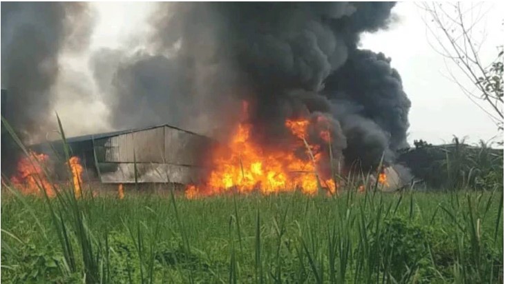 ভারতে কারখানার আগুন নেভাতে নামানো হল রোবট