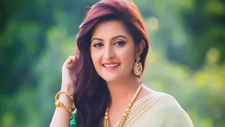 পরীমণির ৬ গরুর কোরবানি এফডিসির বাইরে
