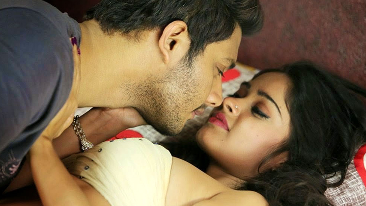 স্ত্রীর কা‌ছে পরকীয়া লুকাতে সন্তানের নাম রাখলেন প্রেমিকার নামে