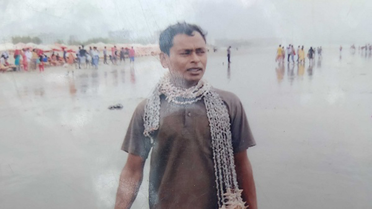 রোহিঙ্গা বলায় মাইক্রোবাস চালককে পিটিয়ে হত্যা
