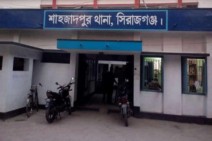 ঈদে বেড়ানোর টাকা না পেয়ে কলেজ ছাত্রের আত্মহত্যা 
