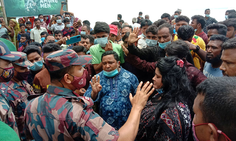রাস্তা নিয়ে বিজিবি-গ্রামবাসীর দ্বন্দ্ব, অবশেষে সমঝোতা