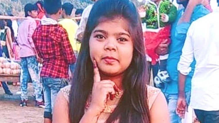 জিন্স পরায় পরিবারের সদস্যরা পিটিয়ে হত্যা করল কিশোরীকে