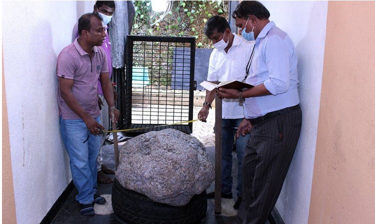 ৮৫০ কোটি টাকার রত্নপাথর বেরিয়ে এল কোদালের কোপে