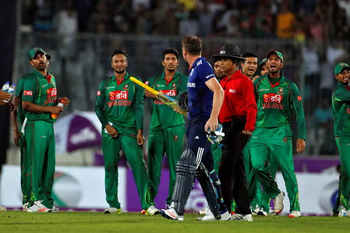 বাংলাদেশ সফর অনির্দিষ্টকালের জন্য স্থগিত করল ইংল্যান্ড