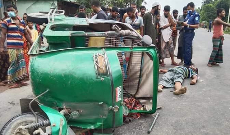 টাঙ্গাইলে বাস-সিএনজির সংর্ঘষে নিহত ১
