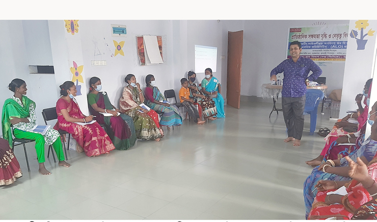 ফুলবাড়ীতে সক্ষমতা বৃদ্ধি ও  নেতৃত্ব বিকাশ বিষয়ক প্রশিক্ষণ