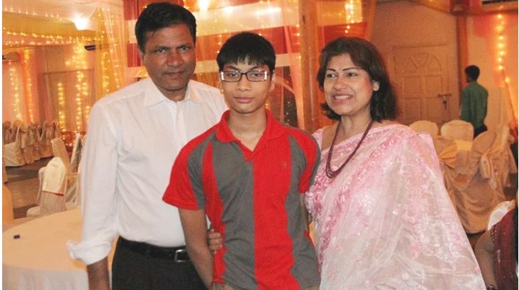 বাদল রায়ের পরিবারকে ফ্ল্যাট ও ২৫ লাখ টাকা উপহার দিচ্ছেন প্রধানমন্ত্রী