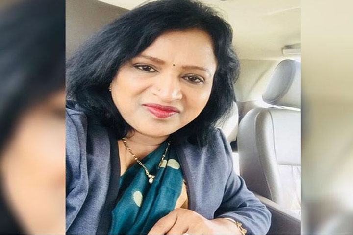 দিনে ৫ টাকা আয় থেকে এখন শত কোটির মালিক তিনি