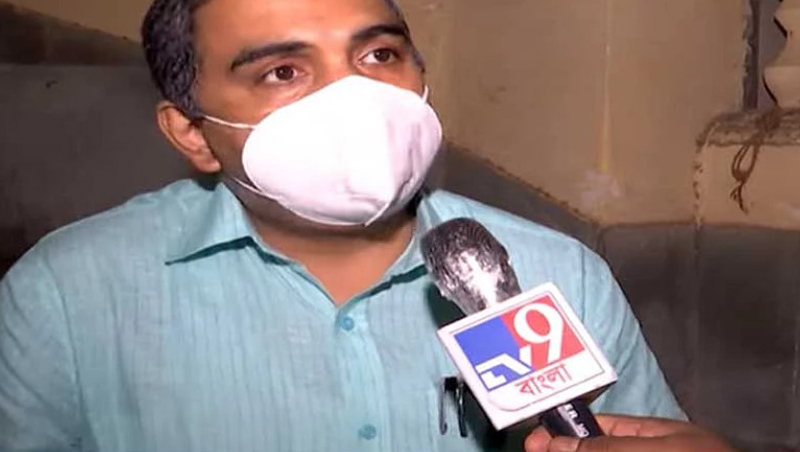 অপারেশন টেবিলে হৃদযন্ত্র স্তব্ধ রোগীর! ‘মৃত’ দেহে প্রাণ ফেরালেন মেডিক্যালের চিকিৎসকরা