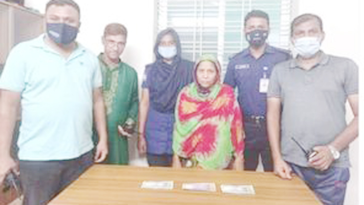 যশোর সদর পুলিশ ফাঁড়ির অভিযানে জাল টাকাসহ নারী আটক 