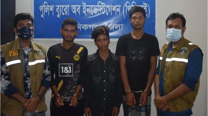 বন্যার পানি দেখানোর কথা বলে শিশু অপহরণ করে হত্যা, গ্রেফতার ৩