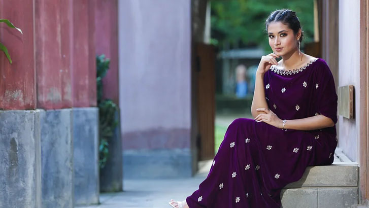 দাওয়াতেও পরা যাবে কাফতান