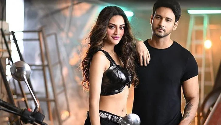 যশ ও আমার দারুণ সময় কাটছে