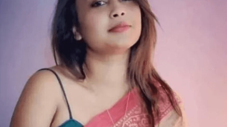 বউ ভাড়া দেয়া হয় যে গ্রামে