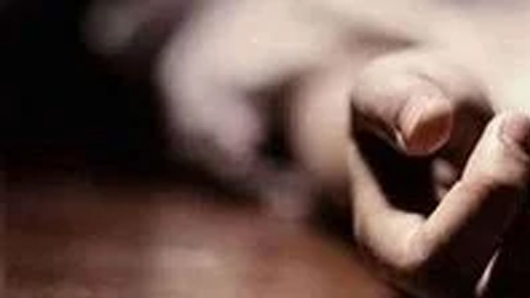 স্ত্রীর ব্যাডমিন্টন র‌্যাকেটের আঘাতে স্বামীর মৃত্যু