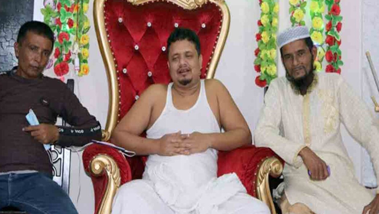 ভণ্ড পীর চিশতি সমকামী, আছে দুইশ বালকবন্ধু