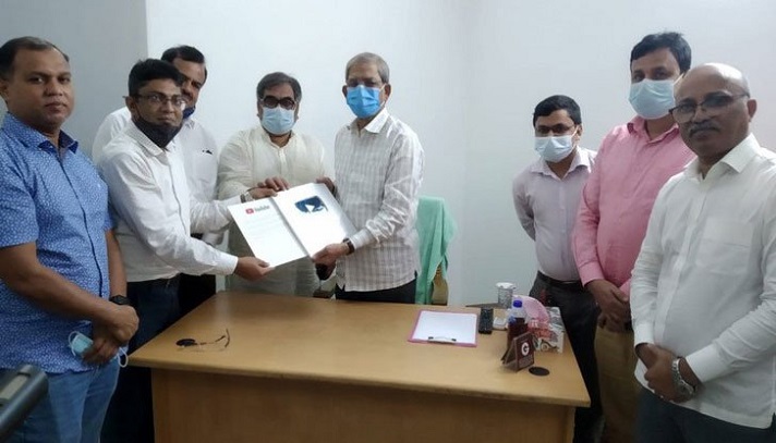 ৮ বছরে ইউটিউবে ১ লাখ সাবস্ক্রাইবারের স্বীকৃতি পেল বিএনপি