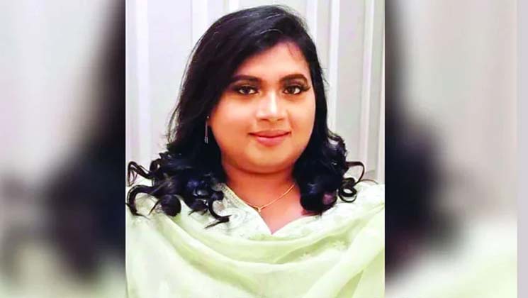 রোজীর খপ্পরে পড়ে ফতুর বহু পরিবার