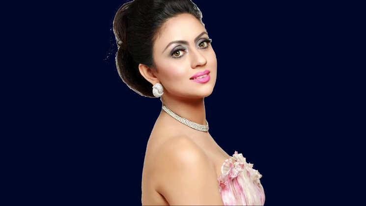 রুহী লন্ডনে 