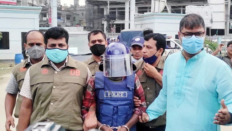 সেই ইকবালসহ ৪ জন রিমান্ডে