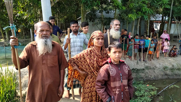 অচেনা প্রাণীর আক্রমণে এক জনের মৃত্যু, আতঙ্কে ৬ গ্রামের মানুষ