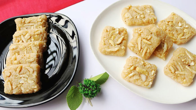 মজার খাবার নারিকেল বরফি