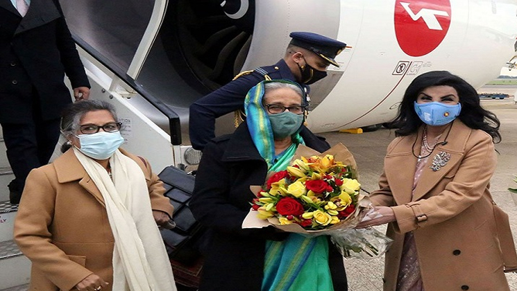 লন্ডন থেকে প্যারিসের পথে প্রধানমন্ত্রী
