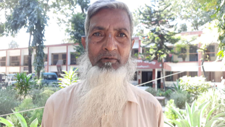 পাঁচবার ভোটে হেরে এবার এলাকাবাসী একক প্রার্থী হবি