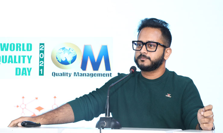  ‘বিশ্ব কোয়ালিটি ডে’ উপলক্ষ্যে অনুষ্ঠিত কোয়ালিটি কনফারেন্সে বক্তব্য রাখছেন ওয়ালটনের এমডি ও সিইও গোলাম মুর্শেদ