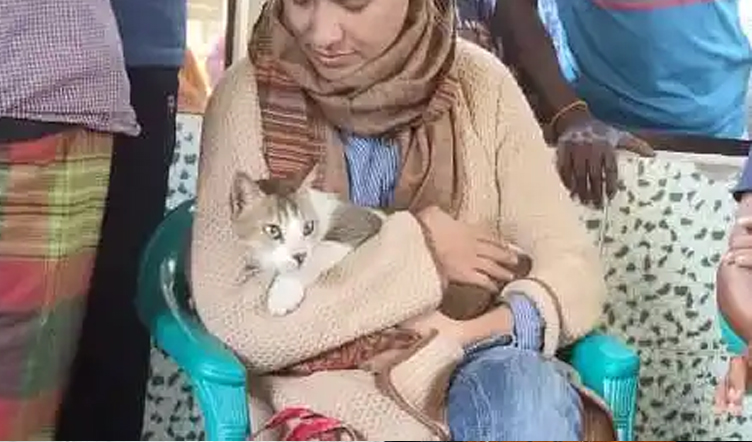 খুঁজে পাওয়া গেল সেই জার্মান নারীর বিড়াল