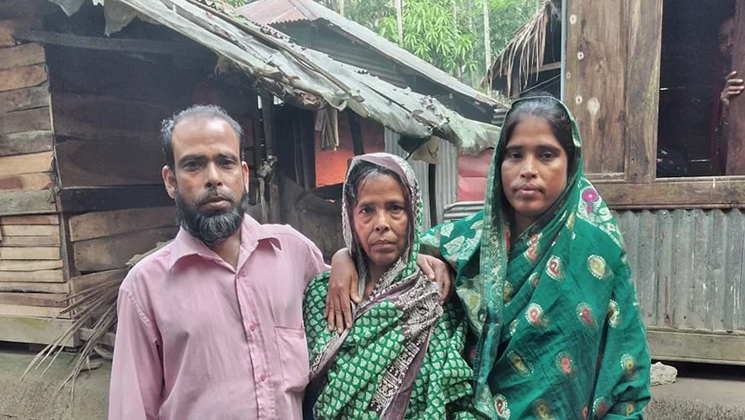 ফেসবুকে ভিডিও দেখে মাকে ফিরে পেলেন সন্তানেরা