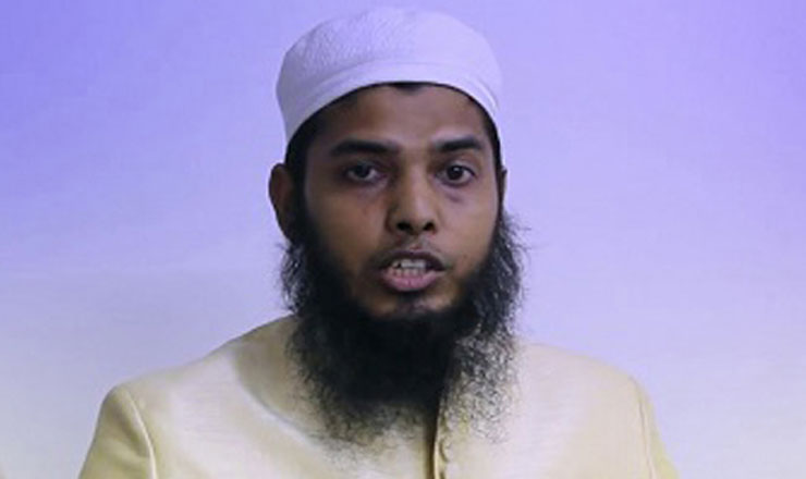 খেলার মাঠে পাকিস্তানি পতাকা ও ইসলামি ব্যাখ্যা