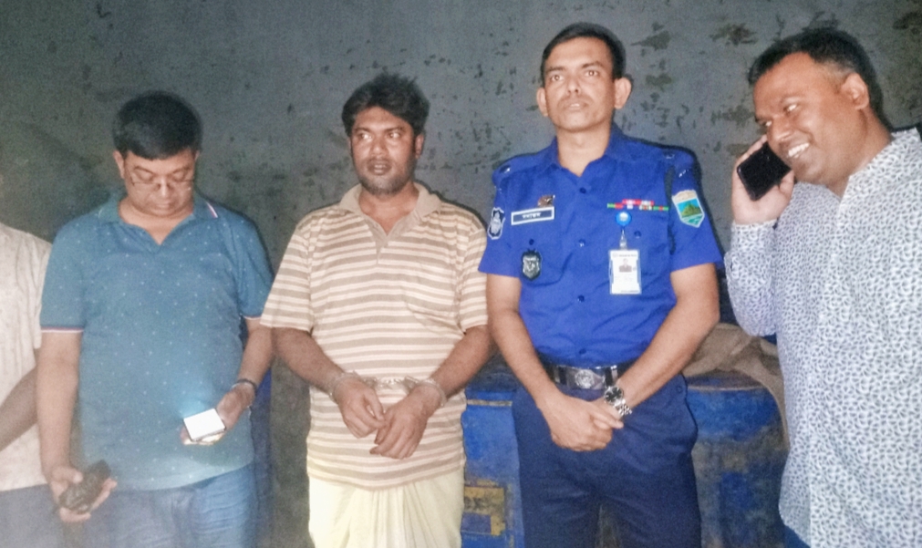 বাগমারায় ১০০ ড্রাম সয়াবিন তেল জব্দ, আটক ১