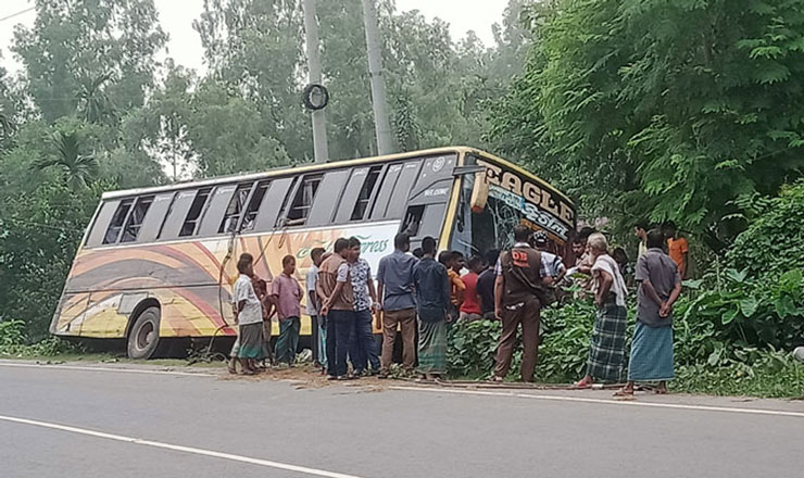 যাত্রীবেশে ডাকাতি, ৩ ঘণ্টা বাস আটকে রেখে যাত্রীকে ধর্ষণ