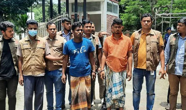 চলন্ত বাসে ডাকাতি-ধর্ষণ : আরও ২ জন গ্রেপ্তার